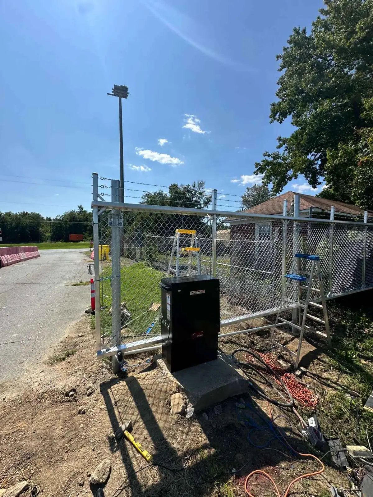 Automatic driveway gate operator and receiver Houston TX